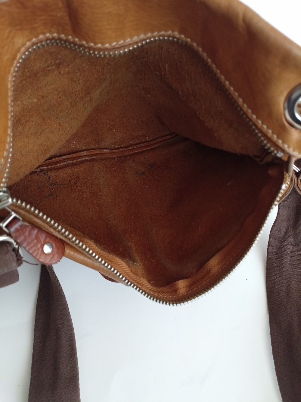 Roots Iconic Village Tribe Leather Embossed Crossbody Adjustable Strap Tan Bag - Picture 10 of 16